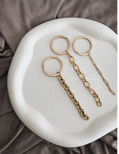 Carregar imagem no visualizador da galeria, GOLD KEY CHAINS
