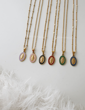 Load image into Gallery viewer, AURA MEDALLION NECKLACE II
