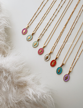 Load image into Gallery viewer, AURA MEDALLION NECKLACE

