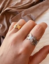Load image into Gallery viewer, BUTTERFLY RING
