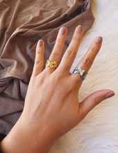 Load image into Gallery viewer, BUTTERFLY RING
