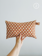 Carregar imagem no visualizador da galeria, BEACH PILLOWS
