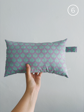 Carregar imagem no visualizador da galeria, BEACH PILLOWS
